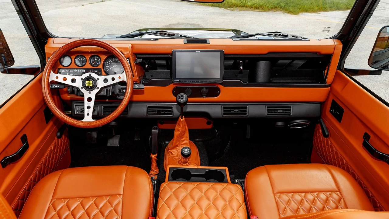 1993 Land Rover Defender 110 - Image 6 of 31