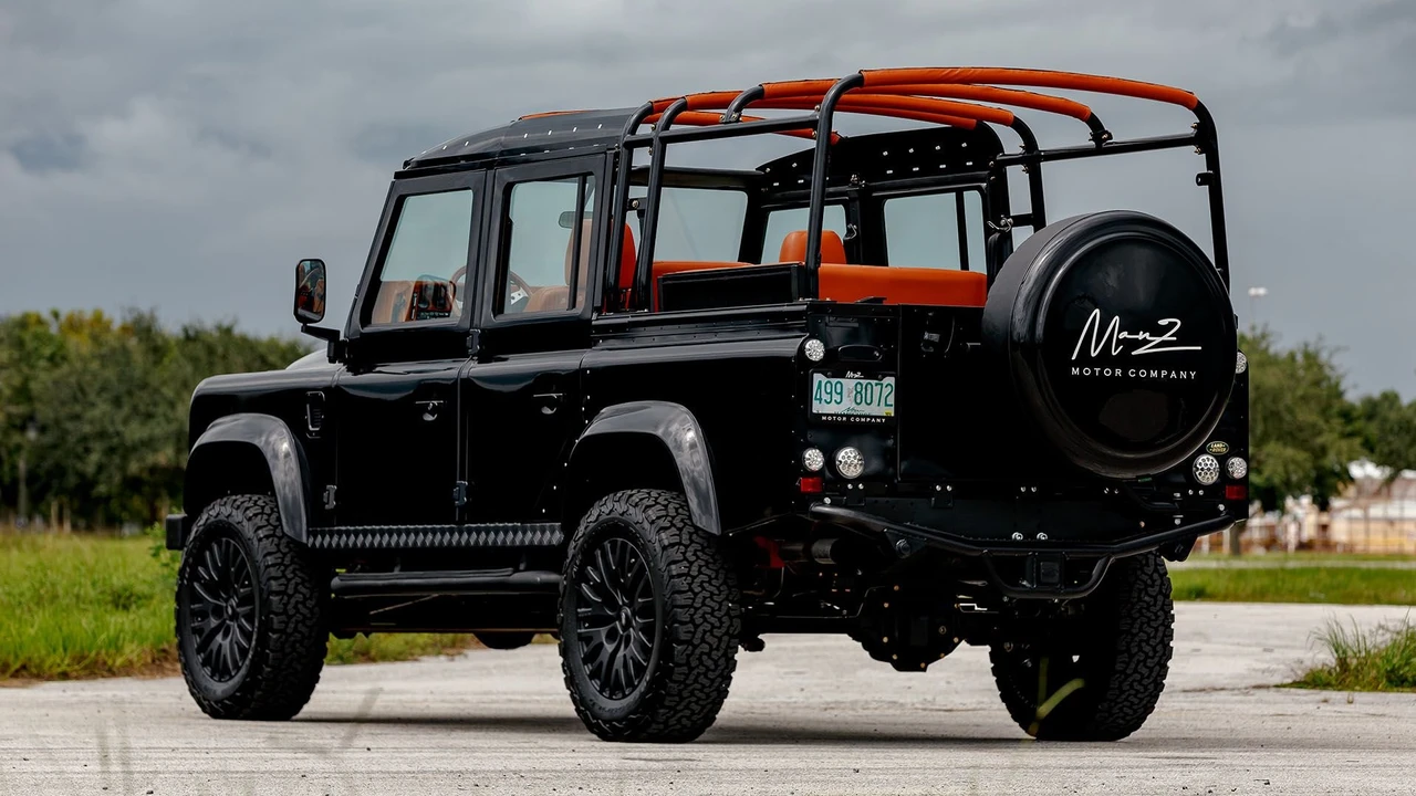 1993 Land Rover Defender 110 - Image 2 of 31