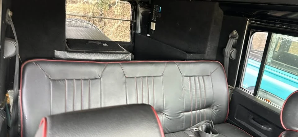1993 Land Rover Defender 110 - Image 15 of 19