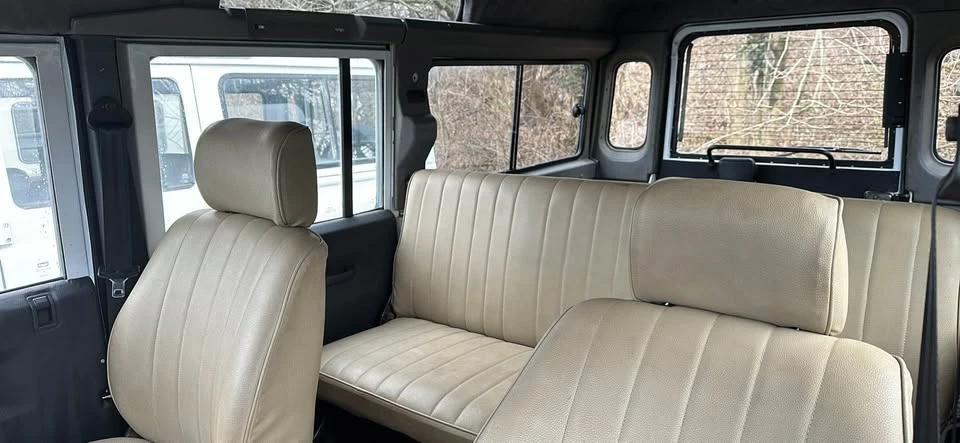 1993 Land Rover Defender 110 - Image 13 of 19