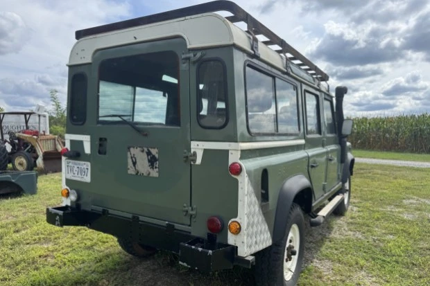 1993 Land Rover Defender 110 - Image 2 of 7