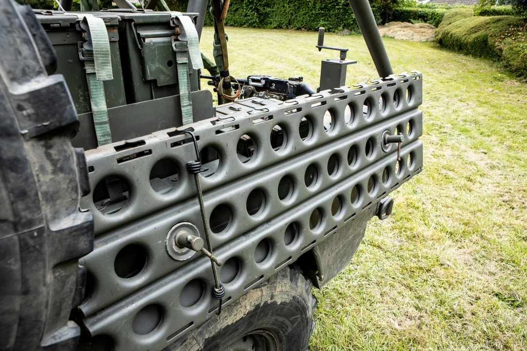 1993 Land Rover Defender 110 - Image 4 of 19