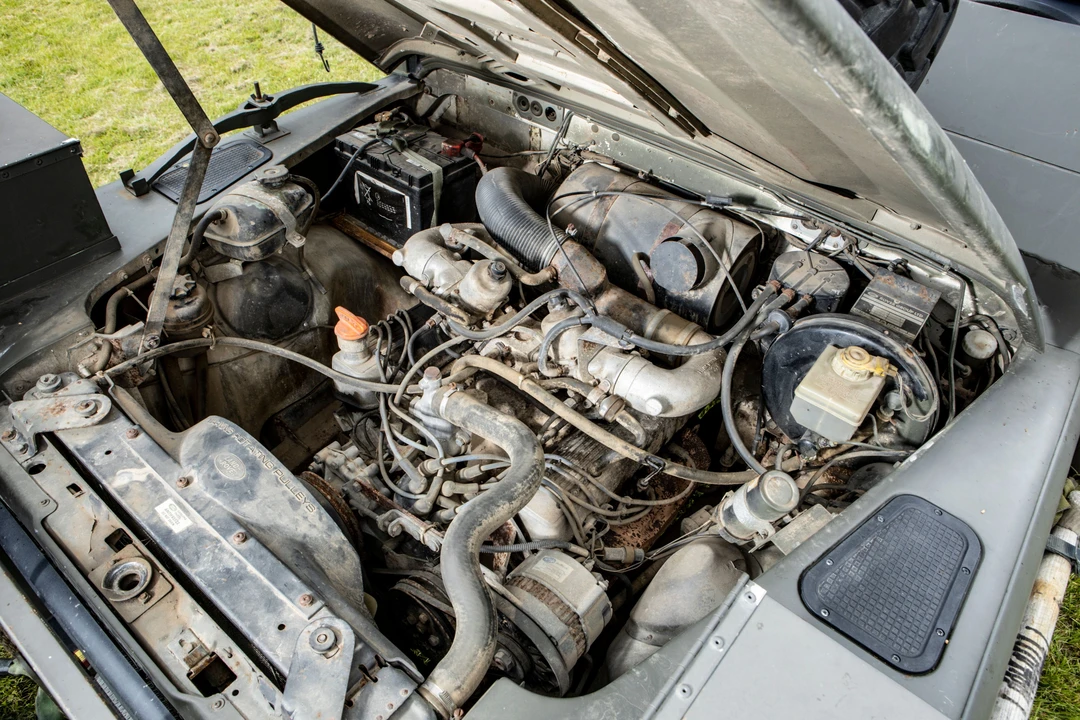 1993 Land Rover Defender 110 - Image 8 of 19