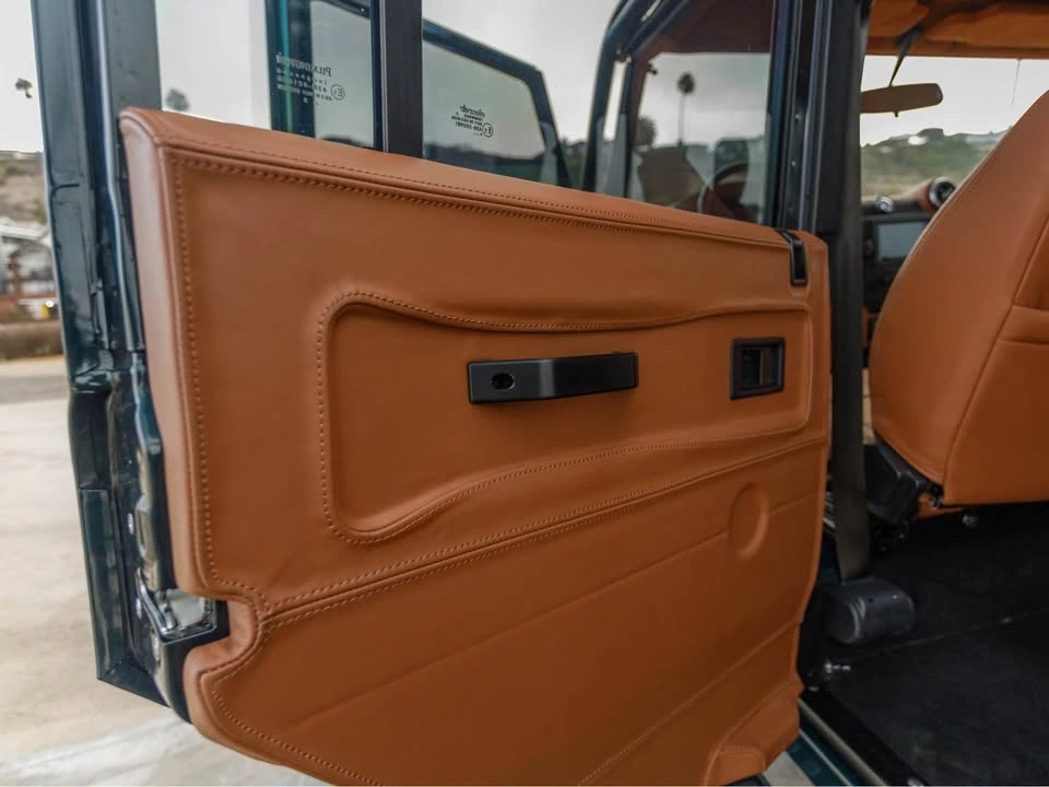 1993 Land Rover Defender 130 - Image 19 of 20