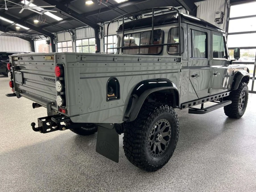 1993 Land Rover Defender 130 - Image 6 of 26