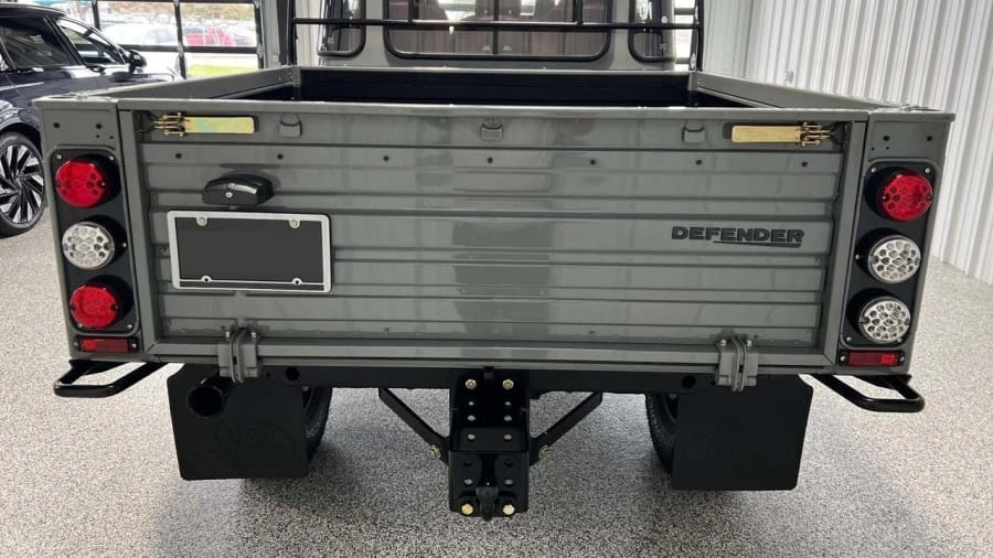 1993 Land Rover Defender 130 - Image 4 of 26