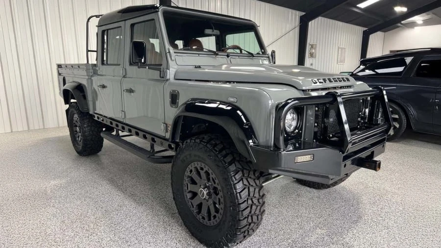 1993 Land Rover Defender 130 - Image 5 of 26