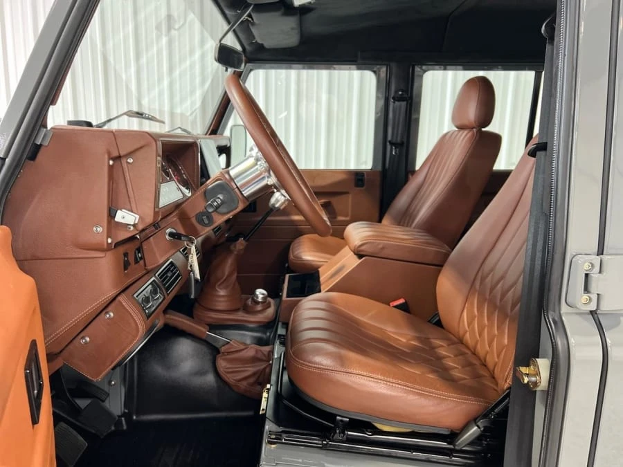 1993 Land Rover Defender 130 - Image 7 of 26