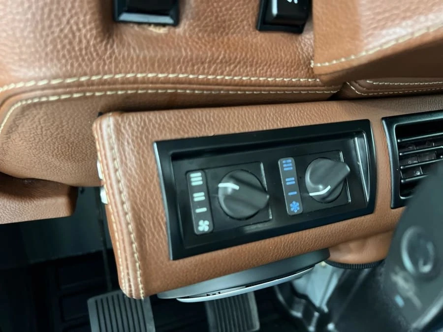 1993 Land Rover Defender 130 - Image 17 of 26