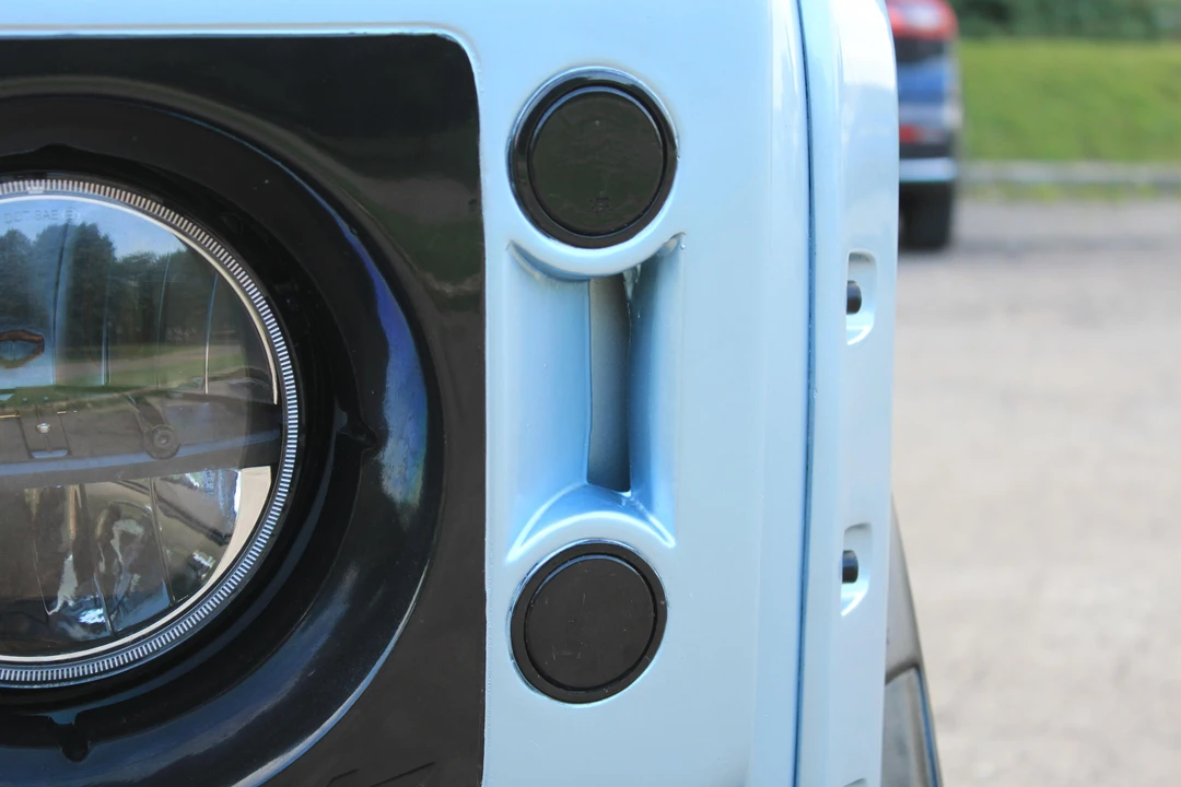 1993 Land Rover Defender 130 - Image 17 of 31