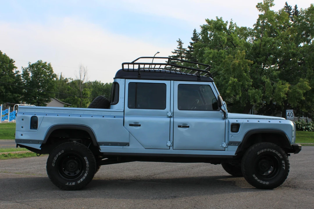 1993 Land Rover Defender 130 - Image 3 of 31