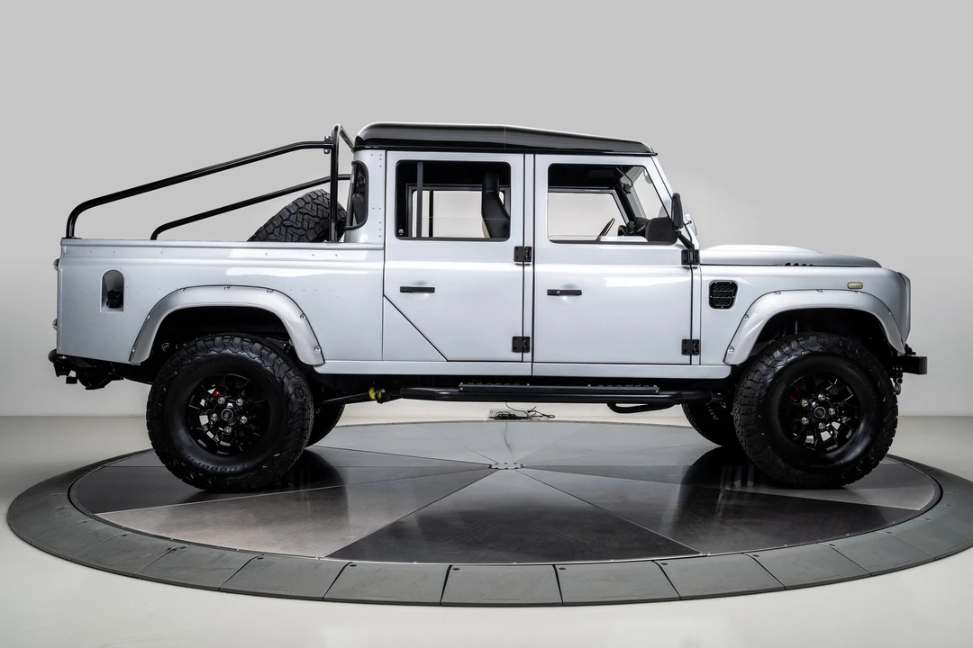 1993 Land Rover Defender 130 - Image 23 of 31