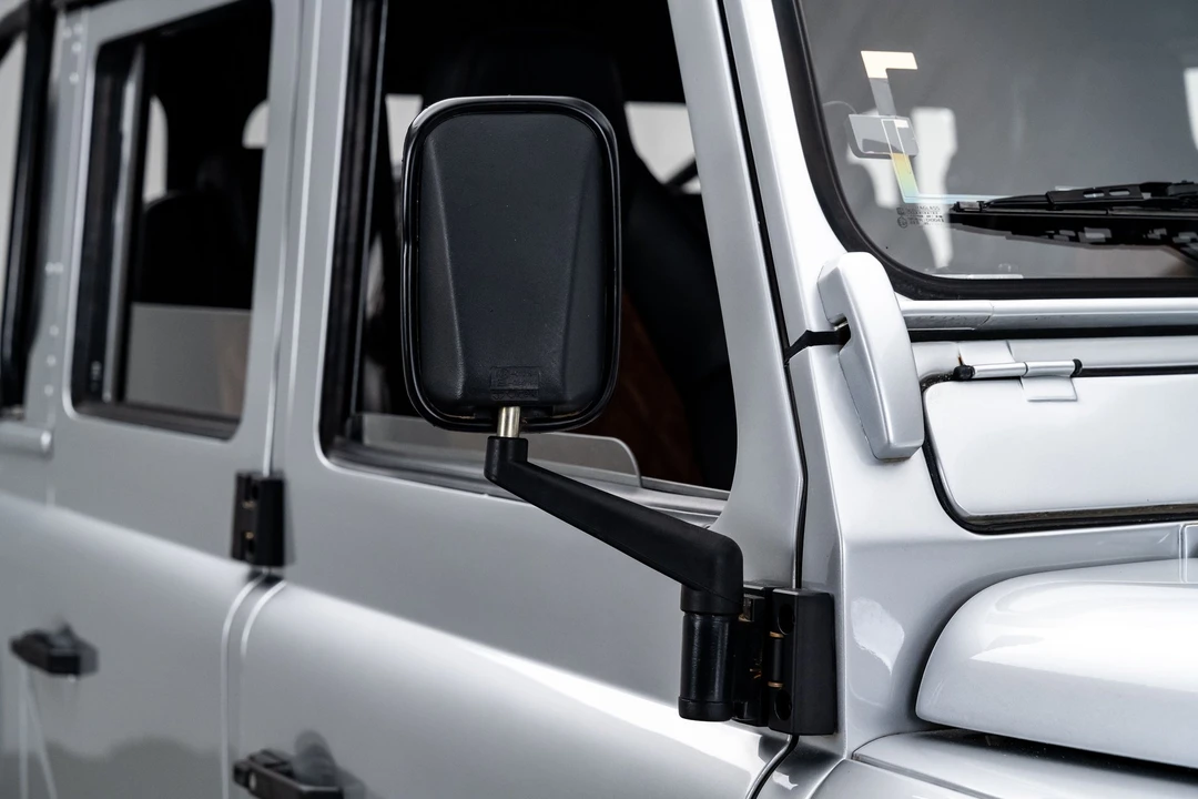 1993 Land Rover Defender 130 - Image 19 of 31