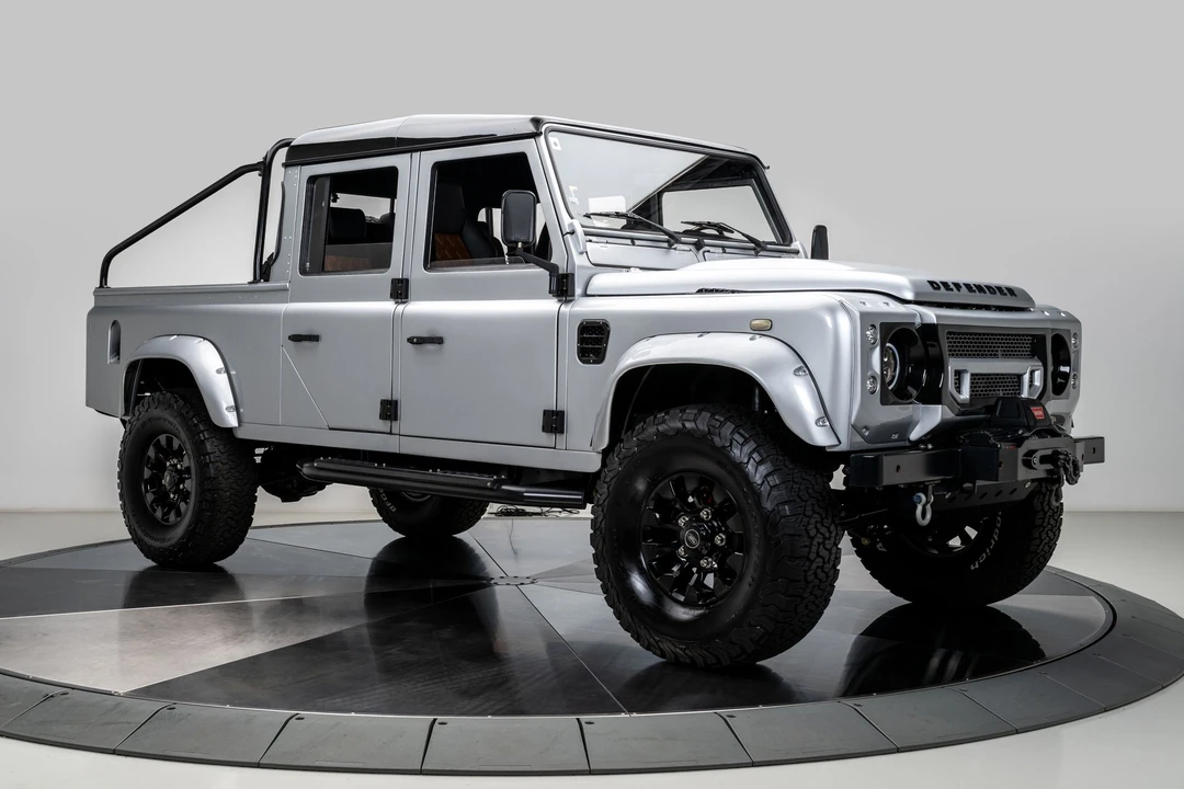 1993 Land Rover Defender 130 - Image 10 of 31