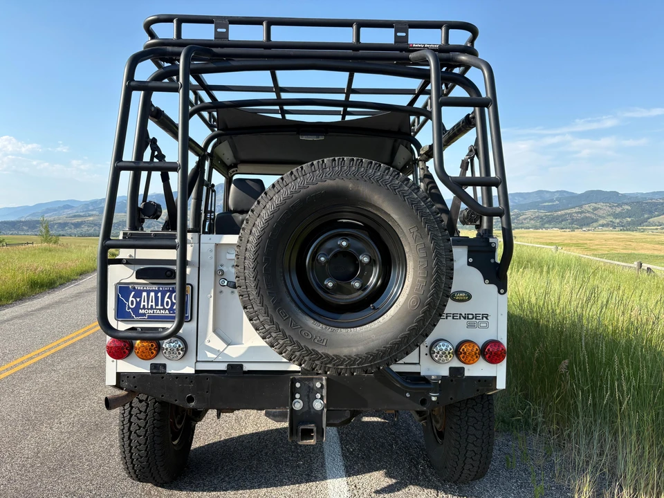 1993 Land Rover Defender 90 - Image 18 of 31