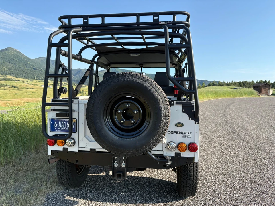 1993 Land Rover Defender 90 - Image 19 of 31