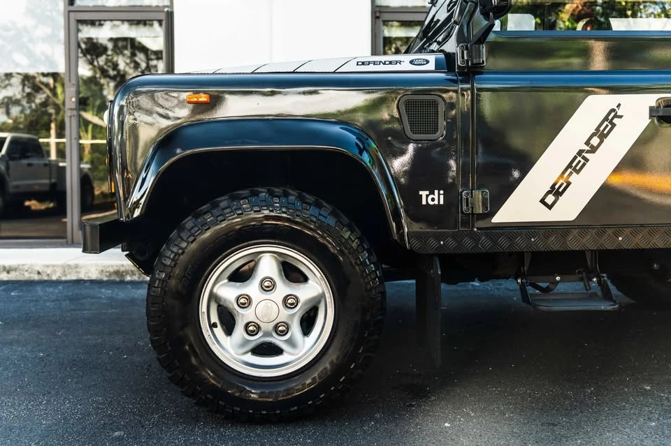 1993 Land Rover Defender 90 - Image 12 of 20
