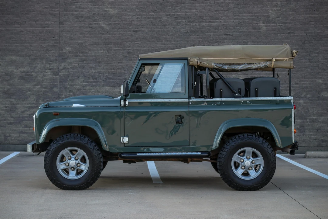 1993 Land Rover Defender 90 - Image 14 of 31