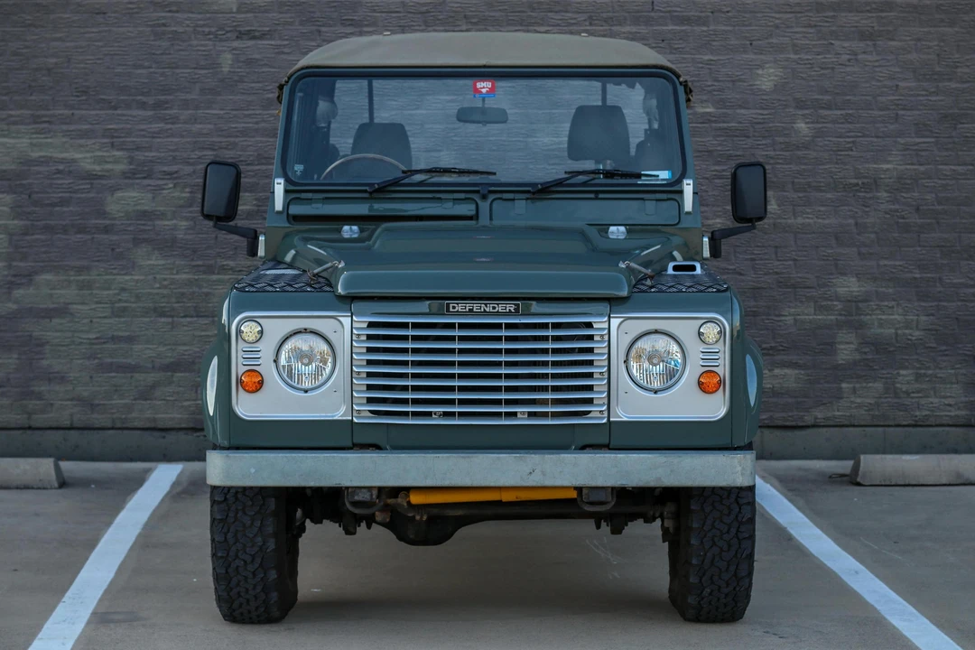 1993 Land Rover Defender 90 - Image 2 of 31