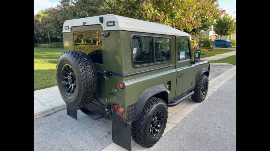 1993 Land Rover Defender 90 - Image 9 of 13