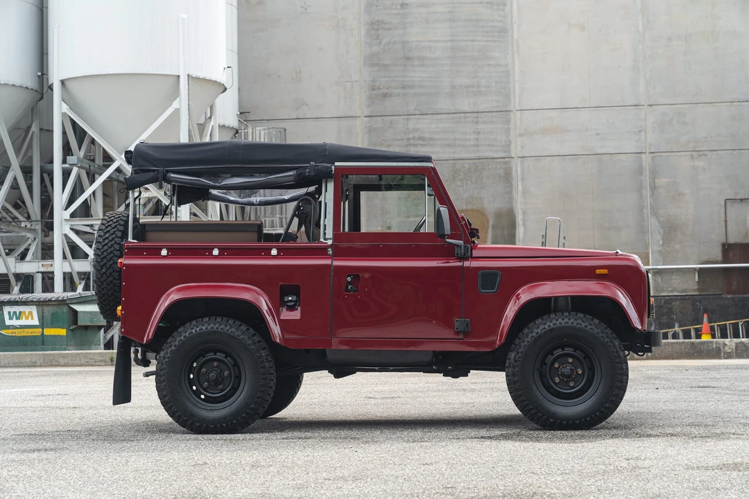 1993 Land Rover Defender 90 - Image 4 of 31