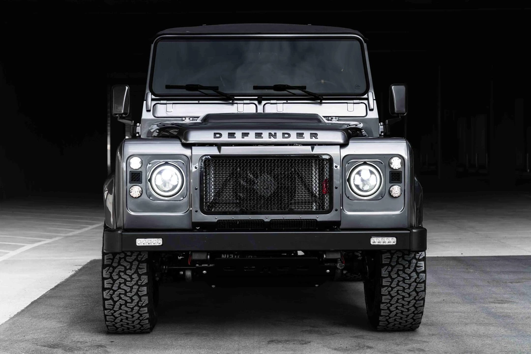 1993 Land Rover Defender 90 - Image 7 of 21