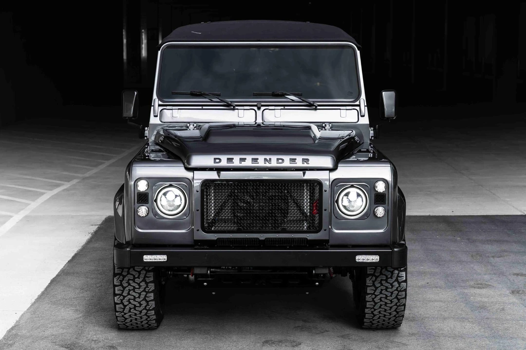 1993 Land Rover Defender 90 - Image 8 of 21