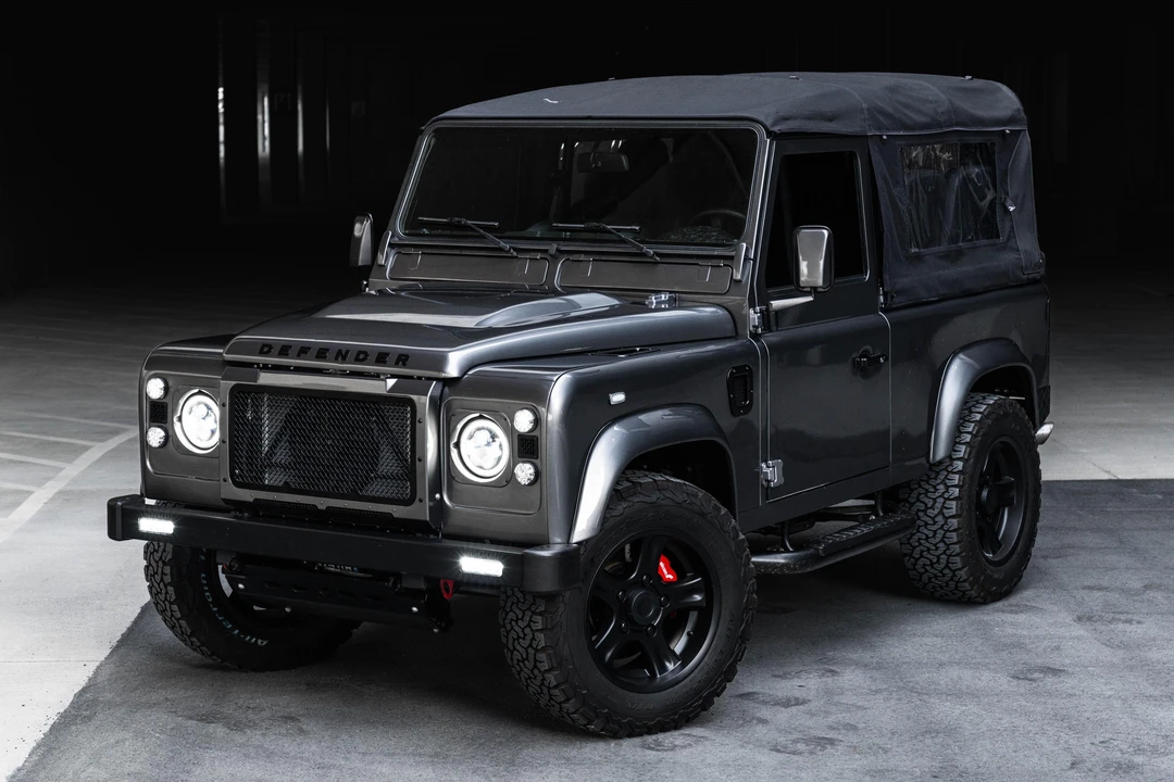 1993 Land Rover Defender 90 - Image 9 of 21