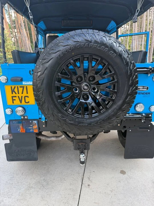 1993 Land Rover Defender 90 - Image 9 of 20