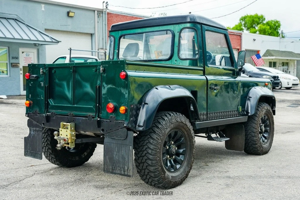 1993 Land Rover Defender 130 - Image 8 of 12