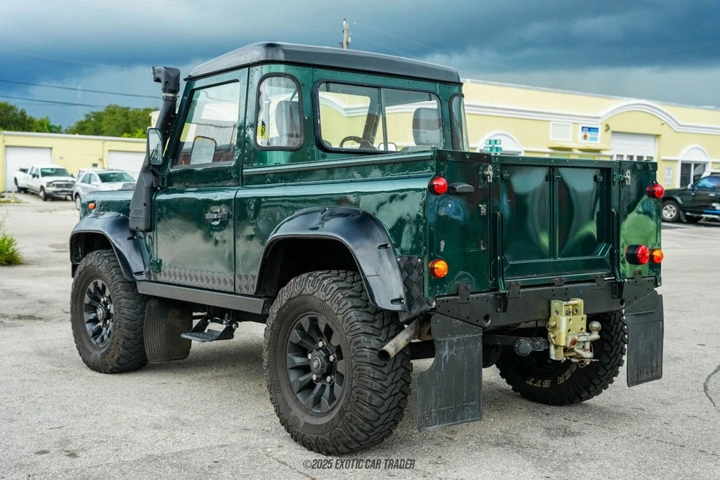 1993 Land Rover Defender 130 - Image 6 of 12