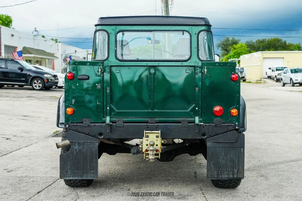 1993 Land Rover Defender 130 - Image 7 of 12