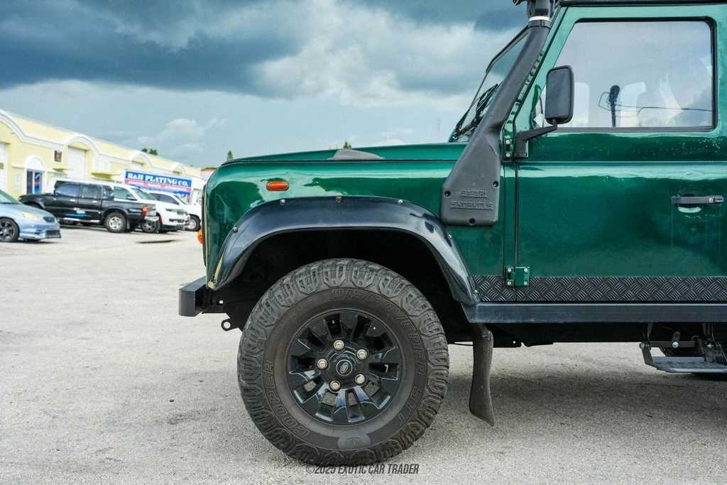 1993 Land Rover Defender 130 - Image 4 of 12