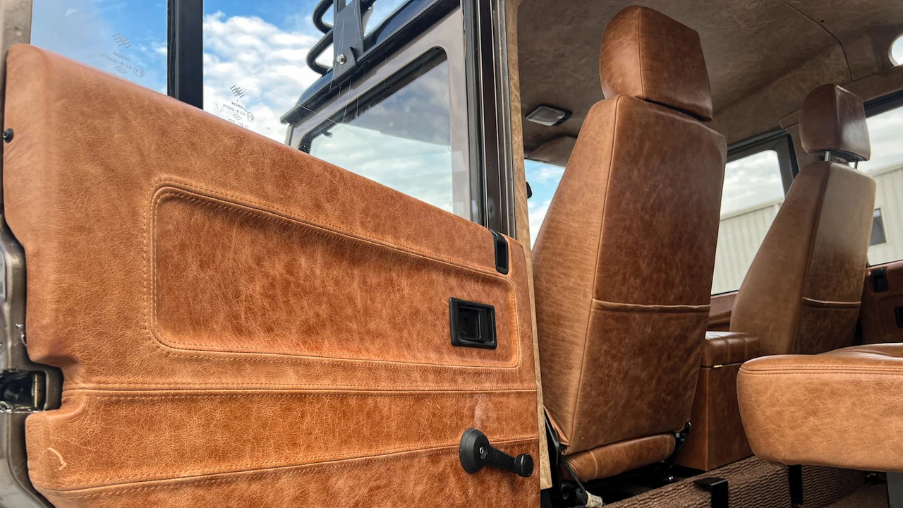 1993 Land Rover Defender - Image 4 of 17