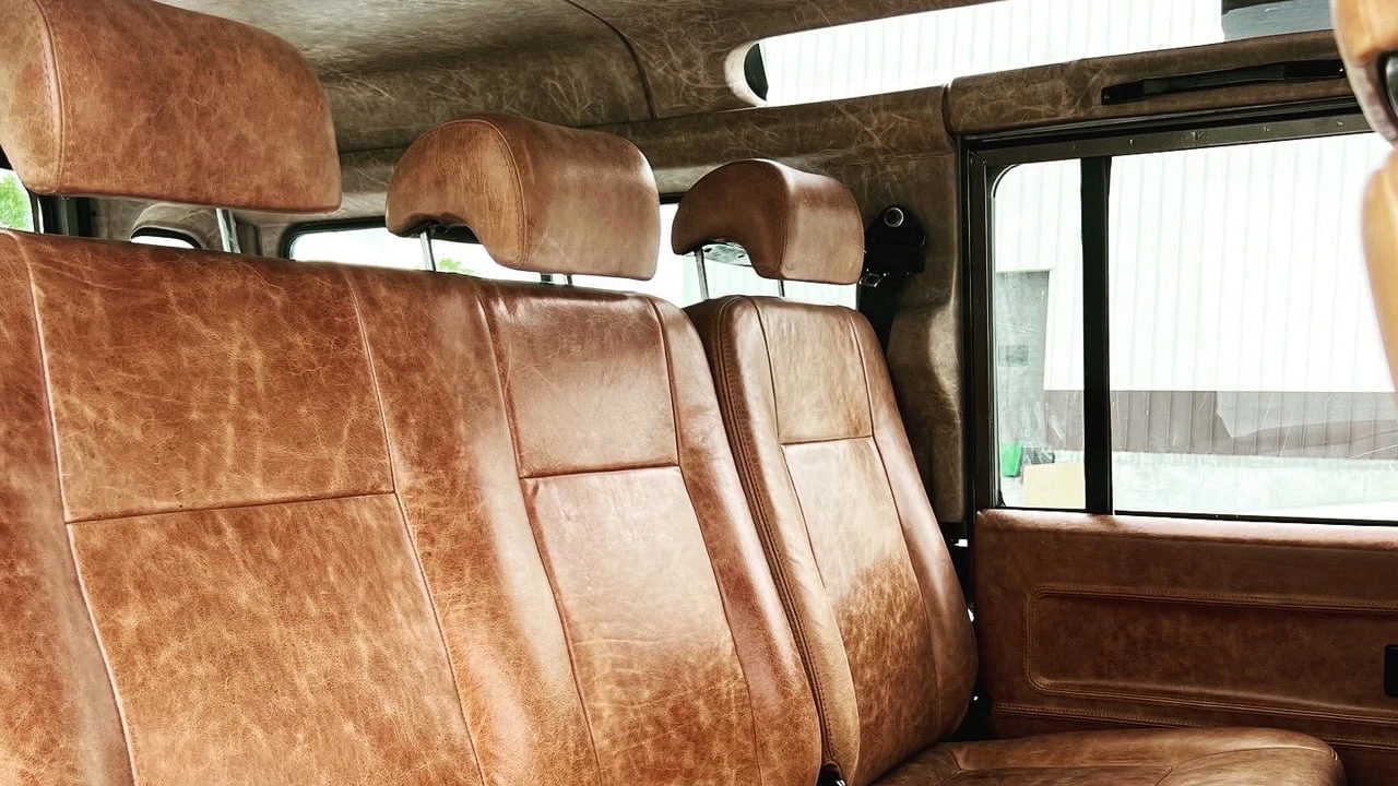 1993 Land Rover Defender - Image 8 of 17