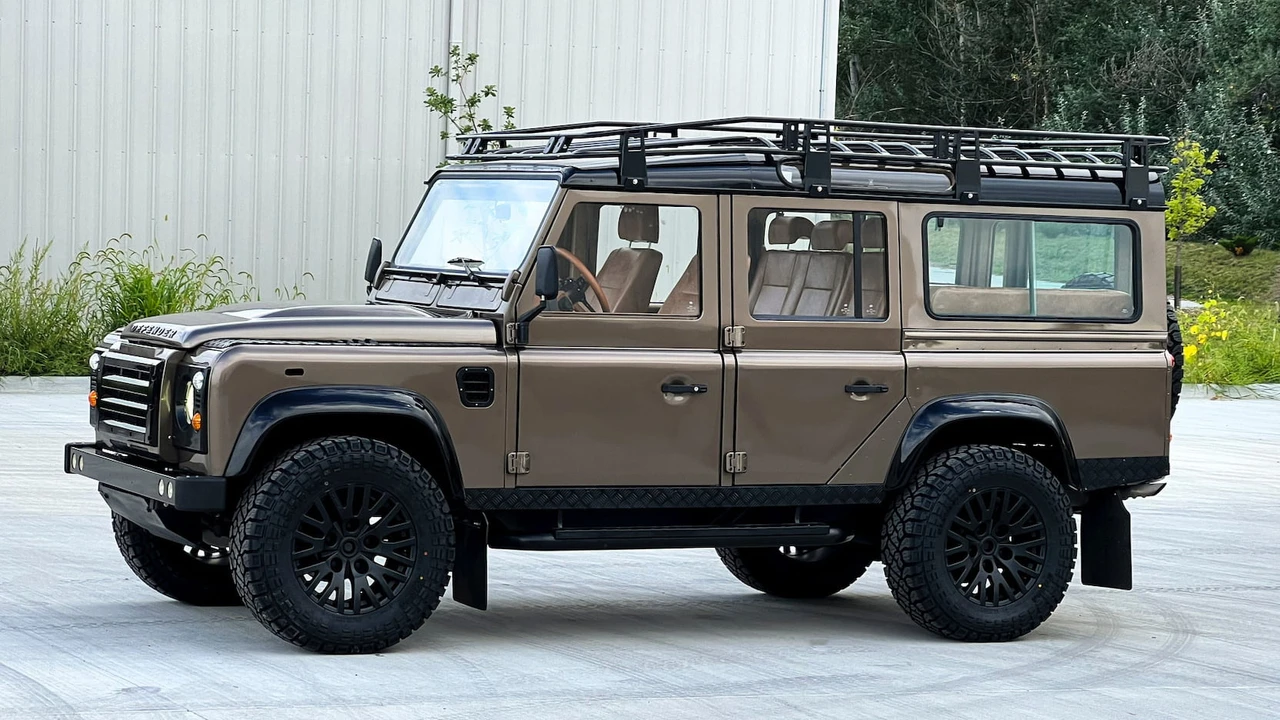 1993 Land Rover Defender - Image 17 of 17