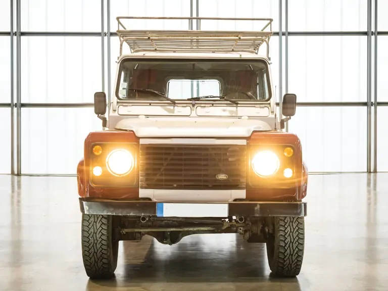 1993 Land Rover Defender - Image 8 of 30
