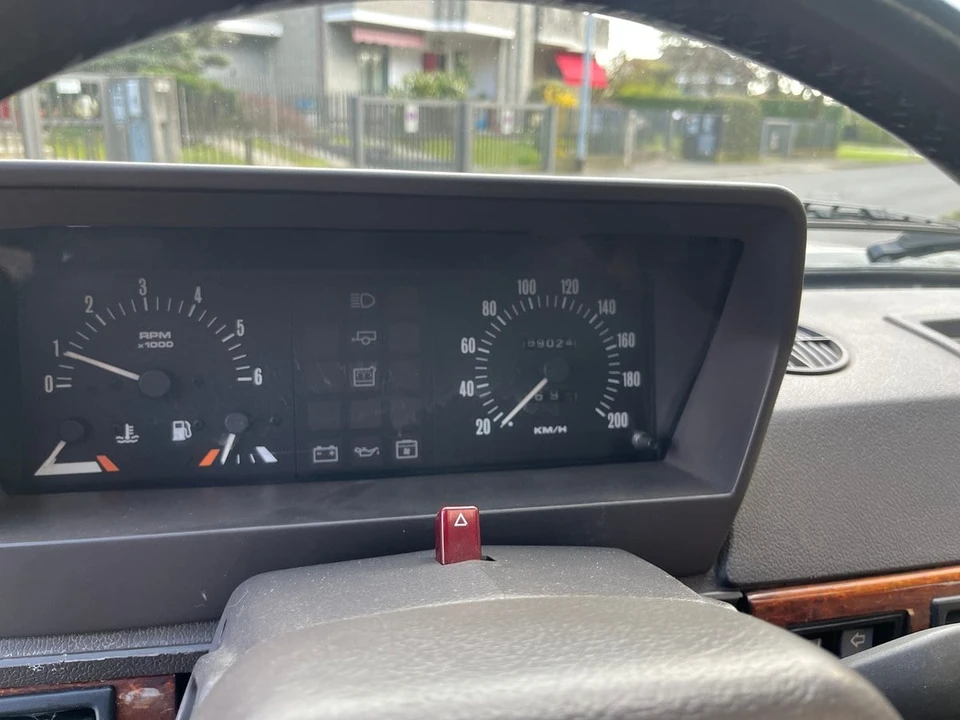 1993 Land Rover Range Rover Classic - Image 31 of 31