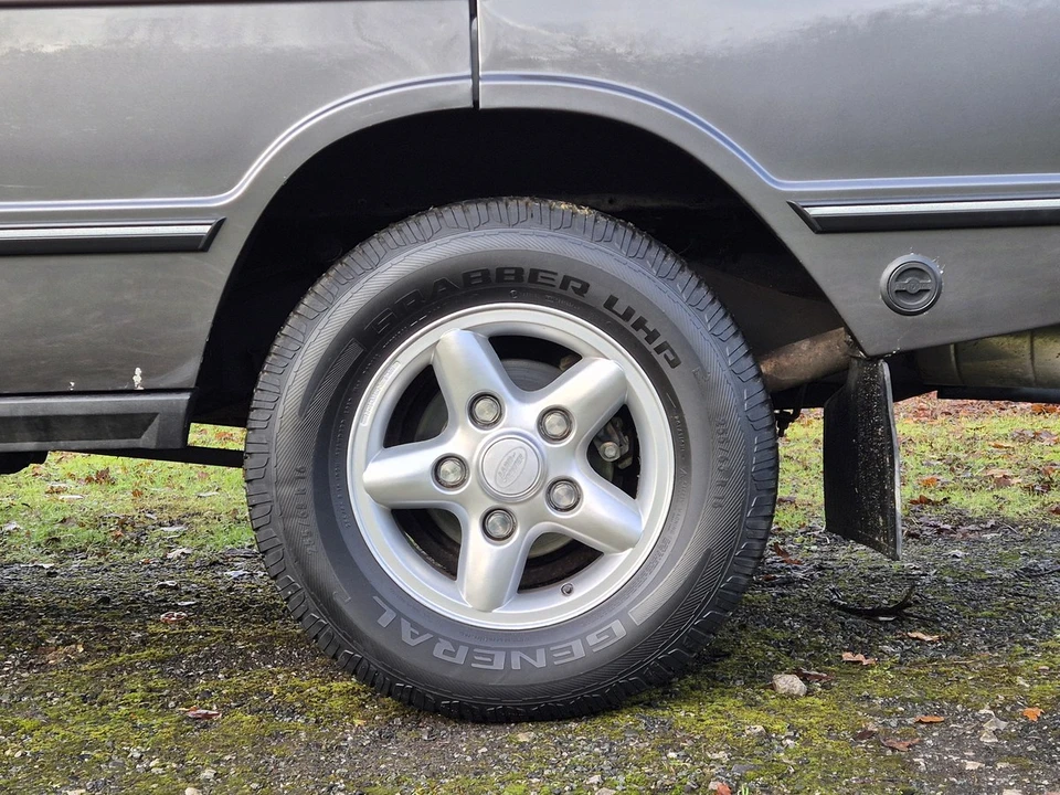 1993 Land Rover Range Rover Classic - Image 13 of 30