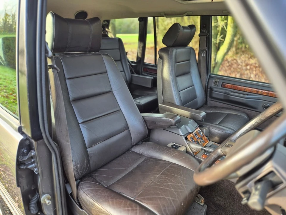 1993 Land Rover Range Rover Classic - Image 17 of 30