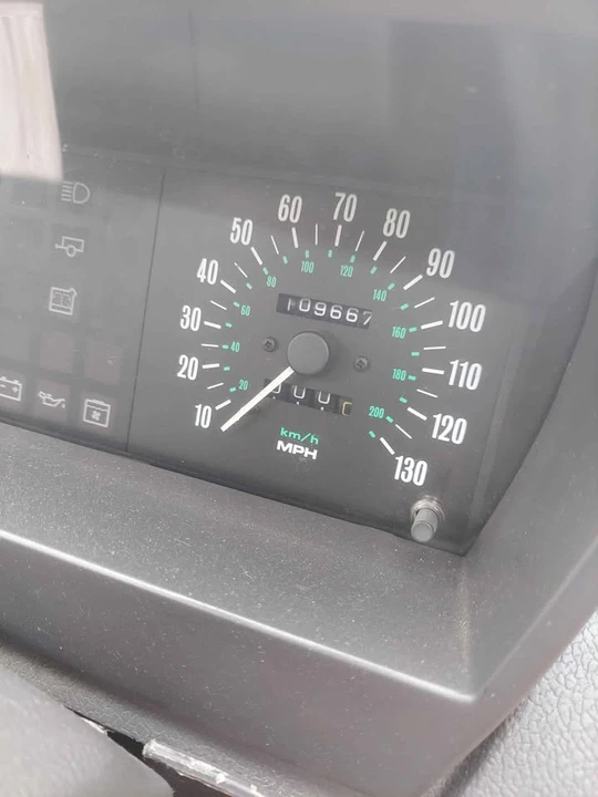 1993 Land Rover Range Rover Classic - Image 14 of 16