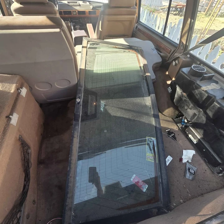 1993 Land Rover Range Rover Classic - Image 6 of 16