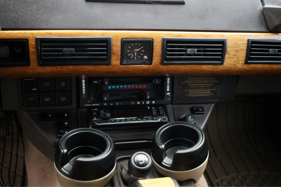 1993 Land Rover Range Rover Classic - Image 11 of 20