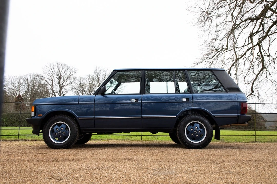 1993 Land Rover Range Rover Classic - Image 9 of 30