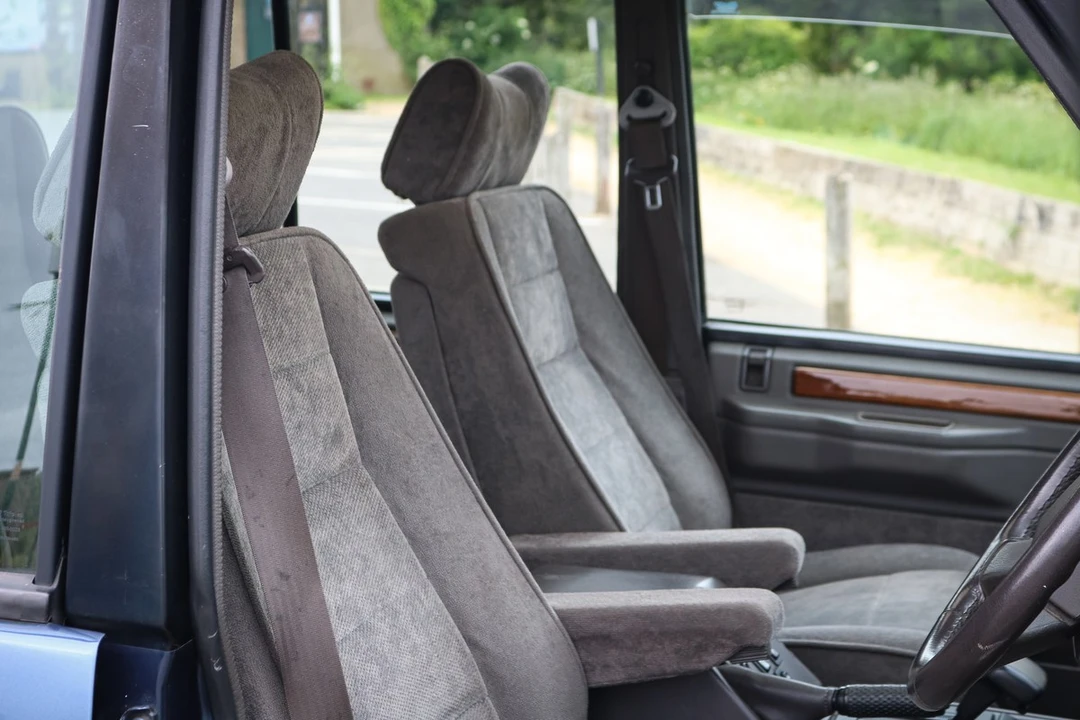 1993 Land Rover Range Rover Classic - Image 29 of 30
