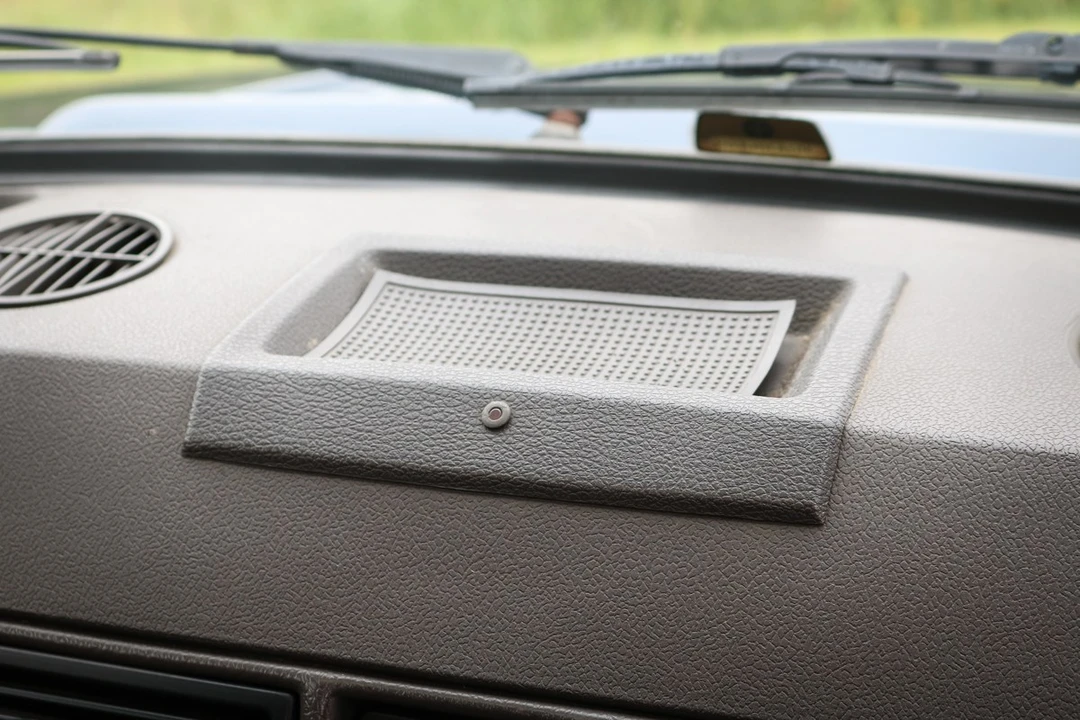 1993 Land Rover Range Rover Classic - Image 25 of 30
