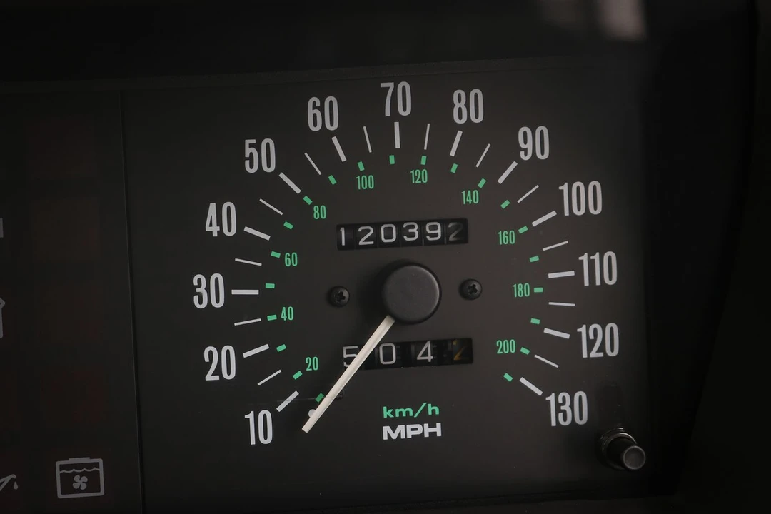 1993 Land Rover Range Rover Classic - Image 14 of 30