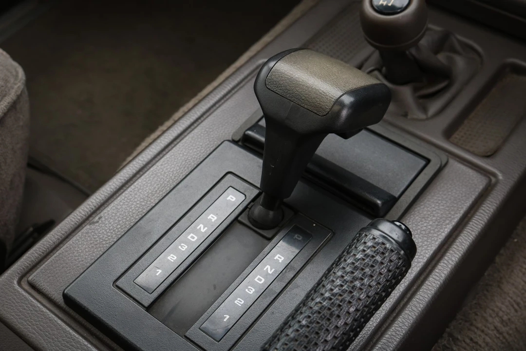 1993 Land Rover Range Rover Classic - Image 16 of 30