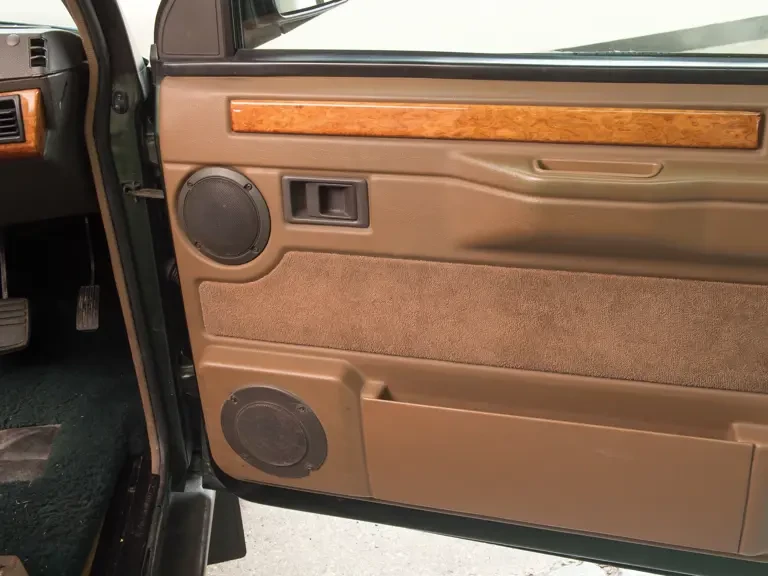 1993 Land Rover Range Rover Classic - Image 16 of 21