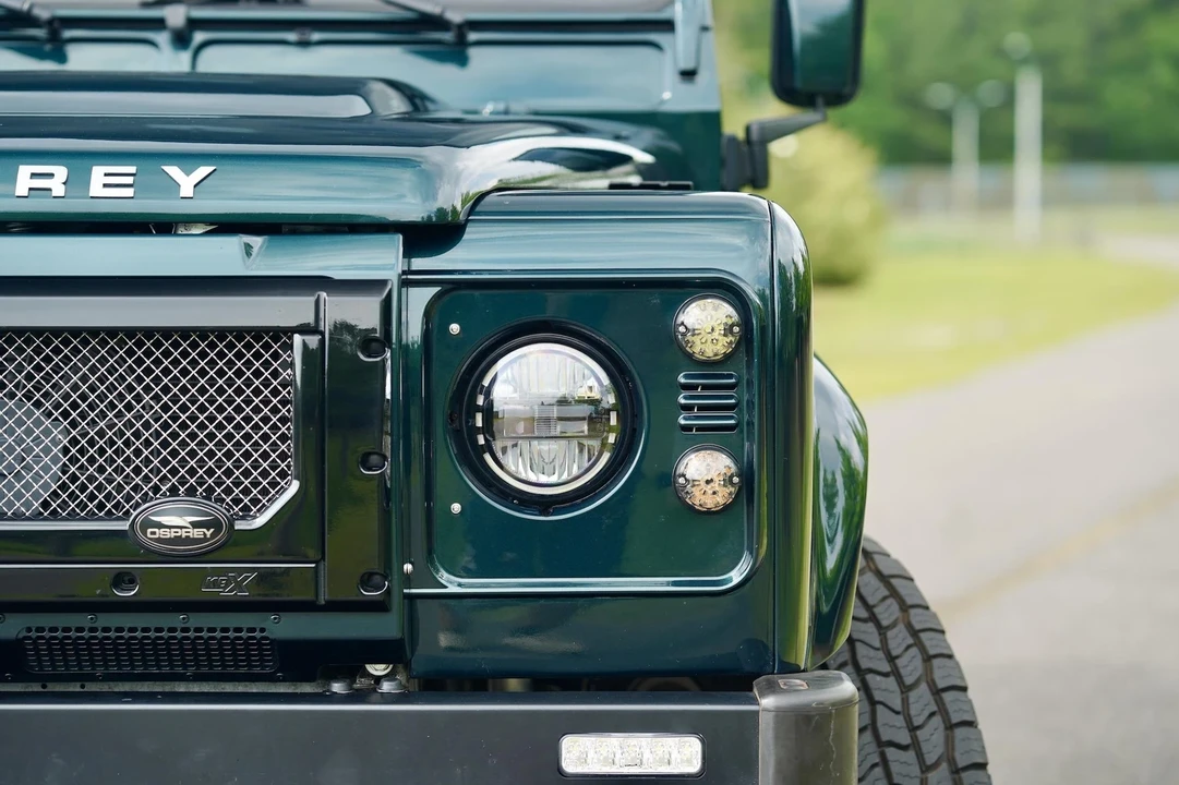 1993 Land Rover Defender 110 - Image 20 of 21